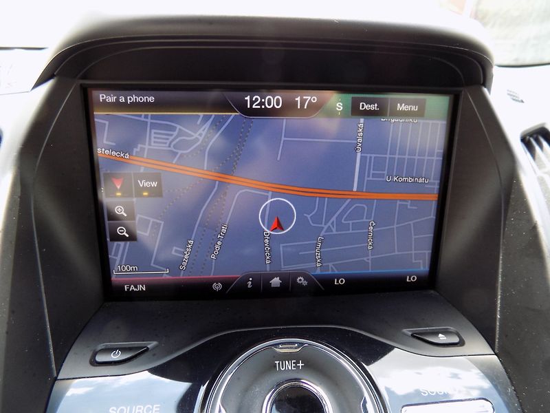 Ford Kuga (2016) 2.0TDCi/Individual/AWD/AT/ - fotka 37 z 44