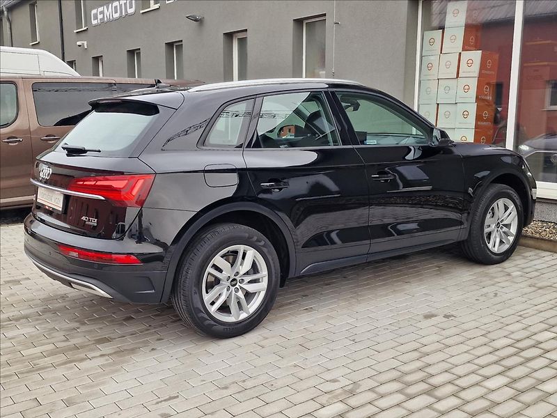 Audi Q5 40 TDI Quattro S Tronic,1.Maj - fotka 11 z 50