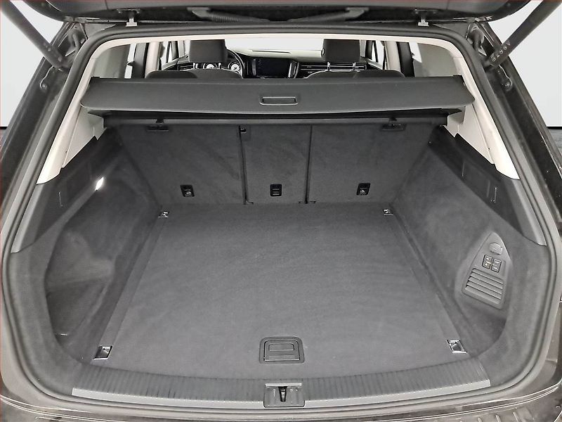 Volkswagen Touareg (2022) 3.0 TDI - fotka 14 z 22