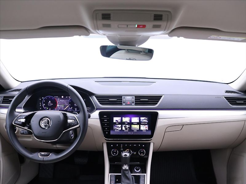 Škoda Superb 2,0 TDI 147kW DSG 4x4 L&K DPH - fotka 27 z 36