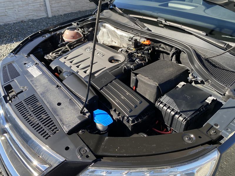 Volkswagen Tiguan 2.0TDi 4x4 135PS GOAL PĚKNÝ!!! - fotka 89 z 166