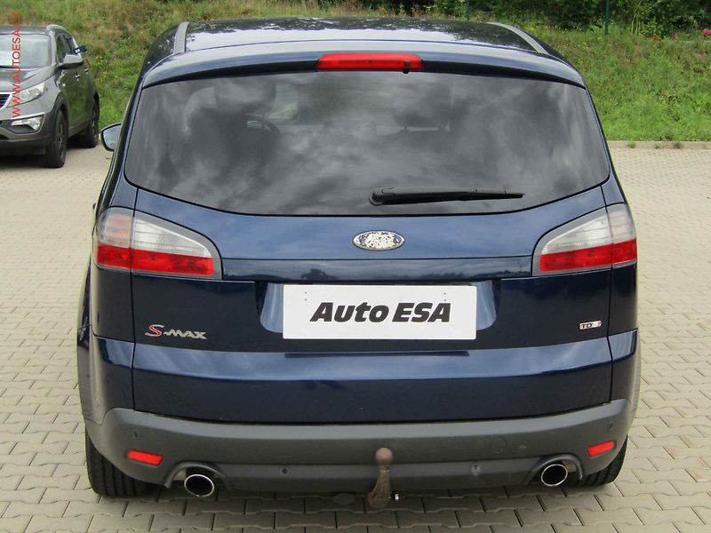Ford S-MAX (2009) 2.2TDCi, ČR, AC - fotka 5 z 20