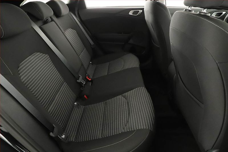 Kia Ceed (2025) 1.5 T-GDI, Navigace - fotka 7 z 17