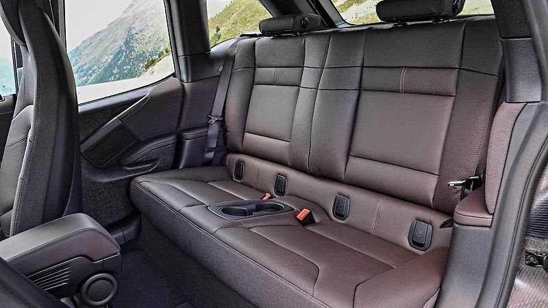 BMW i3 pro záchranné služby České republiky.