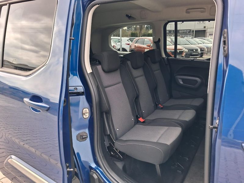 Toyota ProAce City Verso 1.5 D-4D Family Comfort AT - fotka 22 z 28