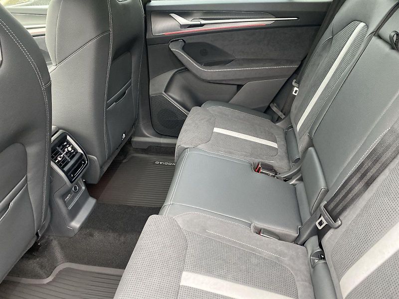 Škoda Kodiaq (2026) 2,0 TDI 142 kW 4x4 DSG Sportli - fotka 8 z 33
