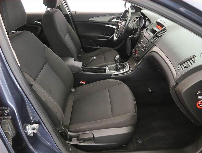 Opel Insignia (2009) 1.8, nová STK, v provozu - fotka 9 z 19
