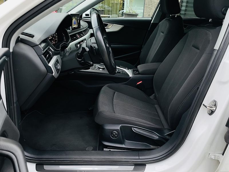 Audi A4 3.0TDI AUT KAMERA SERVISKA  - fotka 28 z 45