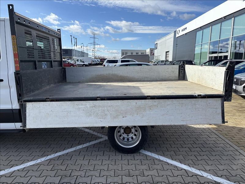 Ford Transit 2,0 EcoBlue 125kW Trend L4 - fotka 17 z 45