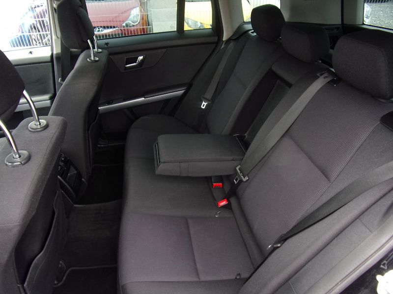 Mercedes-Benz GLK (2009) 350 CDI V6 4MATIC TEMP AC - fotka 15 z 36