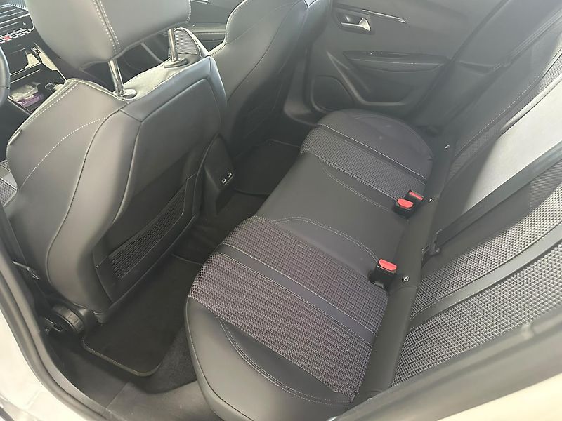 Peugeot 208 (2021) 208-e GT,136HP,ČR,DPH,1.maj. - fotka 9 z 20