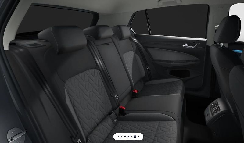 Volkswagen Golf (2026) 1,5 eTSI 85 kW 7DSG mHEV - fotka 9 z 9