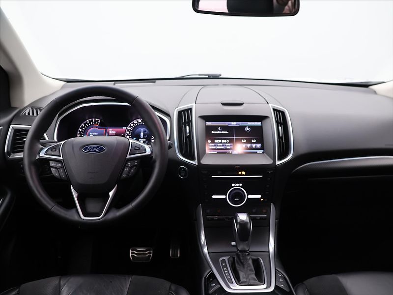 Ford Edge 2,0 TDCi 154kW Sport aut.klima - fotka 18 z 28