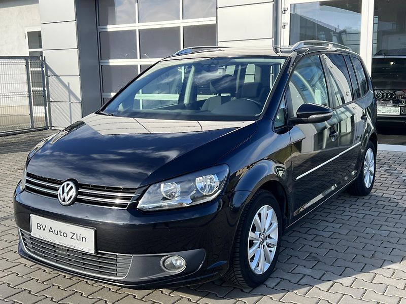 Volkswagen Touran (2013) 2.0 TDI Highline - fotka 9 z 33