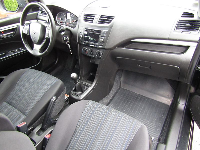 Suzuki Swift (2016) 1.3 16V 69kW  4X4 - fotka 14 z 42