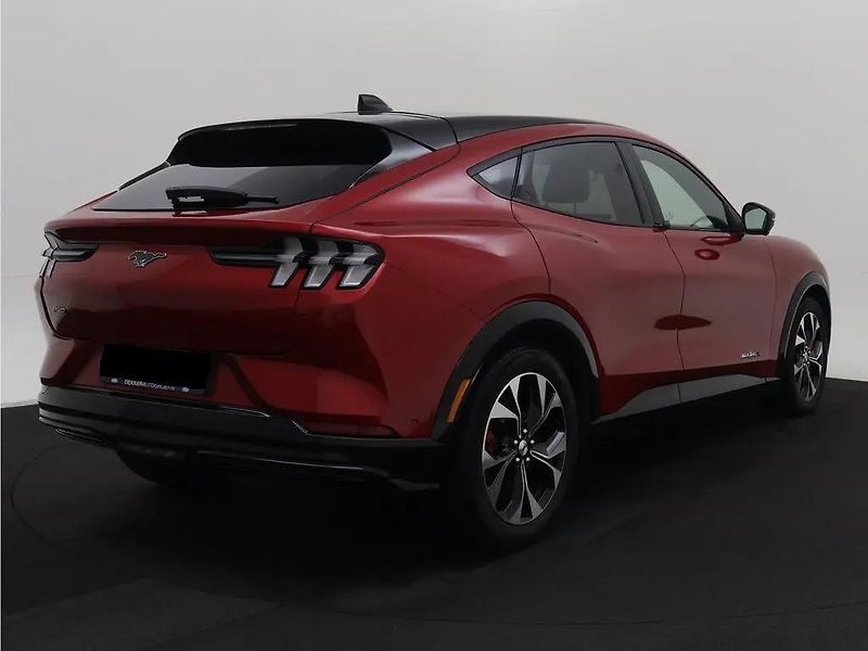 Ford Mustang Mach-E AWD 98kWh First Edition DPH - fotka 2 z 10