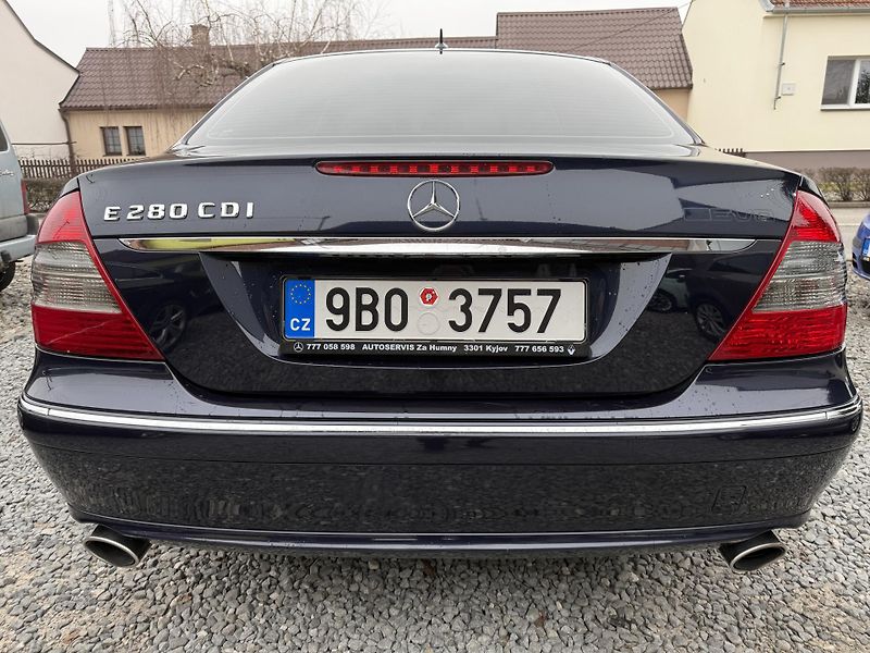 Mercedes-Benz Třídy E E 280 CDI - fotka 4 z 13