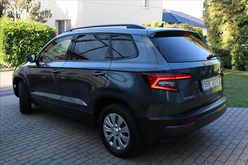 Škoda Karoq 1,0 85kW, ČR, 45000 KM - fotka 6 z 36