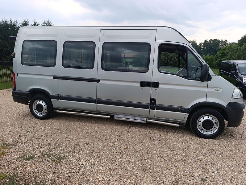 Opel Movano (2009) 2.5 CDTI 9míst - fotka 9 z 28