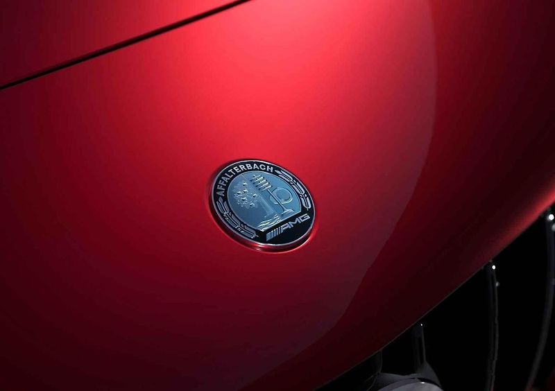 Nejmenší Mercedes je i po modernizaci k dispozici s karosériemi sedan a hatchback