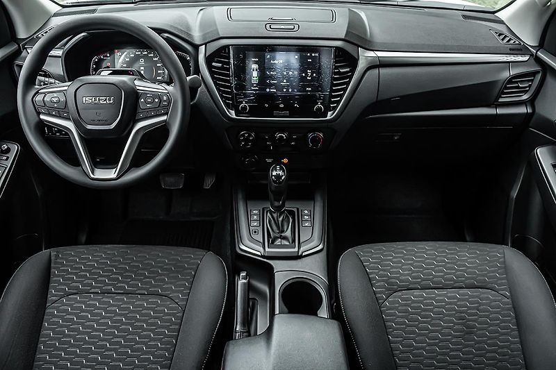 Isuzu D-Max (2026) 2,2 D AT DoubleCab 4x4  LS - fotka 20 z 21
