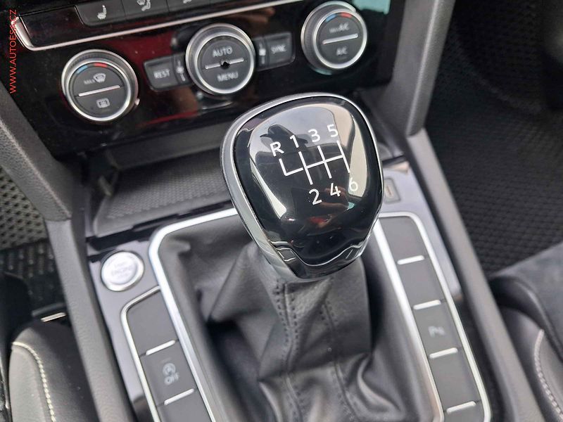 Volkswagen Passat (2020) 2.0TDI, ČR, Navi, LED, AC - fotka 12 z 20