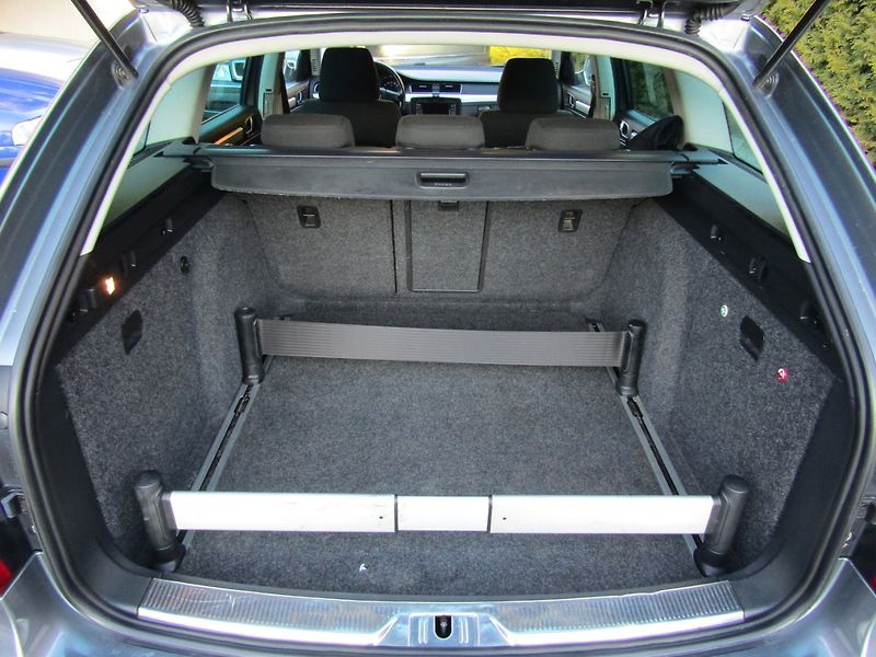 Škoda Superb (2011) 2.0 TDI 103kW  BEZ KOROZE - fotka 24 z 41