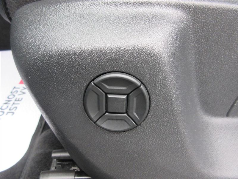 Volkswagen Tiguan 2,0 TDI DSG Edice GOAL - fotka 7 z 25