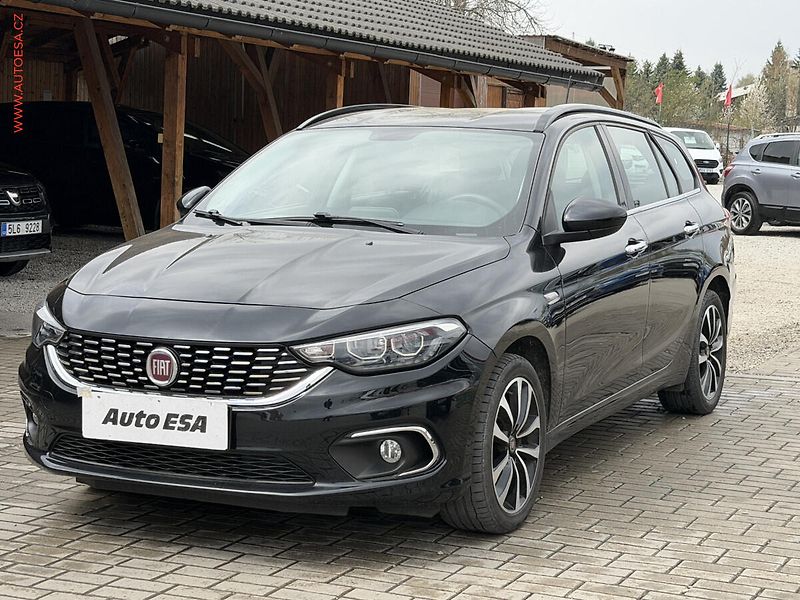 Fiat Tipo (2019) 1.6 MJet, AC, kamera - fotka 3 z 15