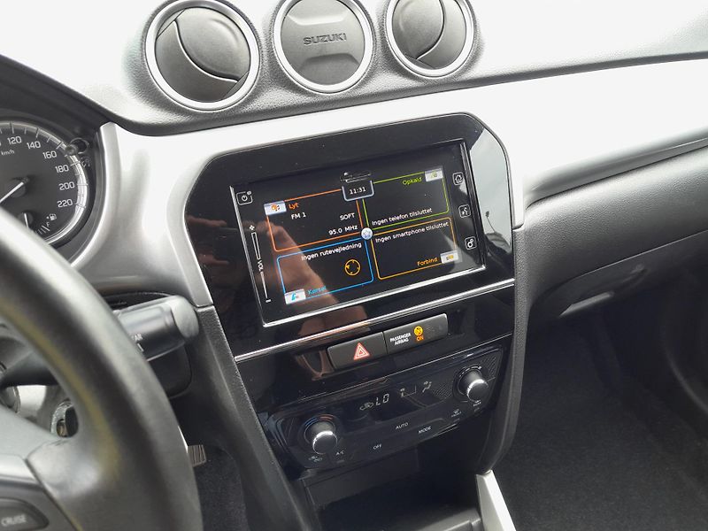 Suzuki Vitara 1,6 VVT Serviska 2x klíč - fotka 22 z 23