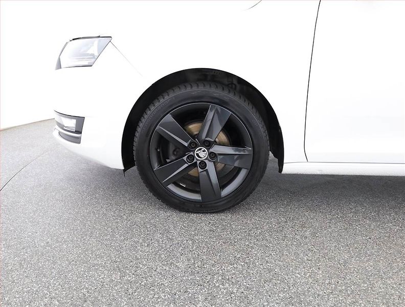 Škoda Rapid (2018) Style 1.0 TSI, Xenony - fotka 18 z 18