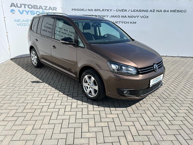 Volkswagen Touran (2011) 1.4TSI STYLE! Tažné! Navi! - fotka 3 z 36