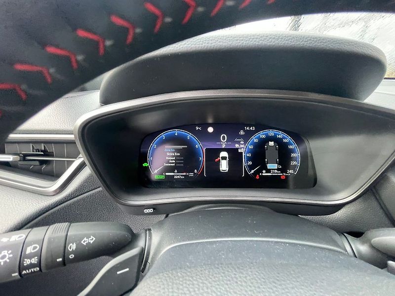 Toyota Corolla Cross 2.0 Hybrid FWD GR SPORT - fotka 15 z 29
