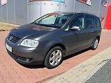 Volkswagen Touran 1.9 TDi DSG Highline - náhled 1