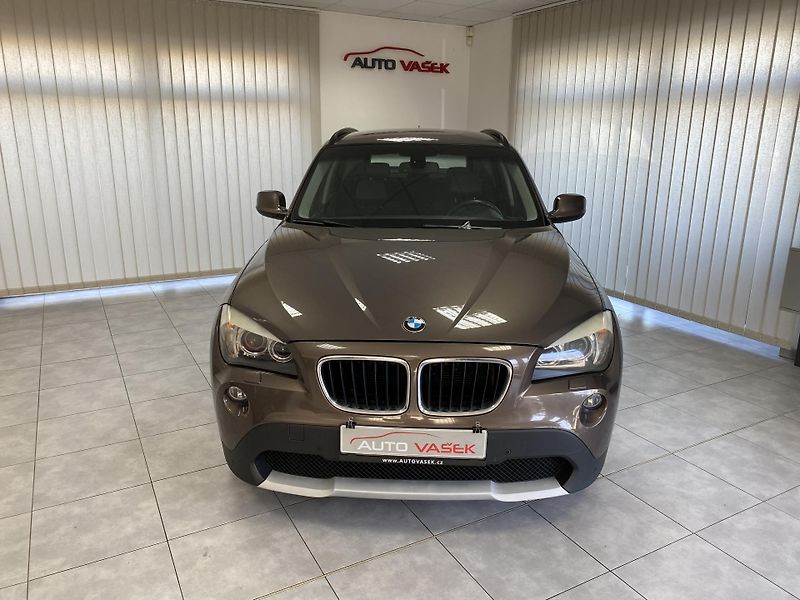BMW X1 2.0D  XDRIVE REZERVACE  - fotka 4 z 23