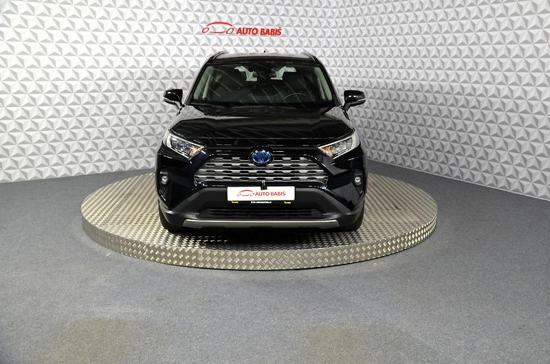 Toyota RAV4 (2022) 2.5 Hybrid Comfort 4WD e-CVT - fotka 2 z 19