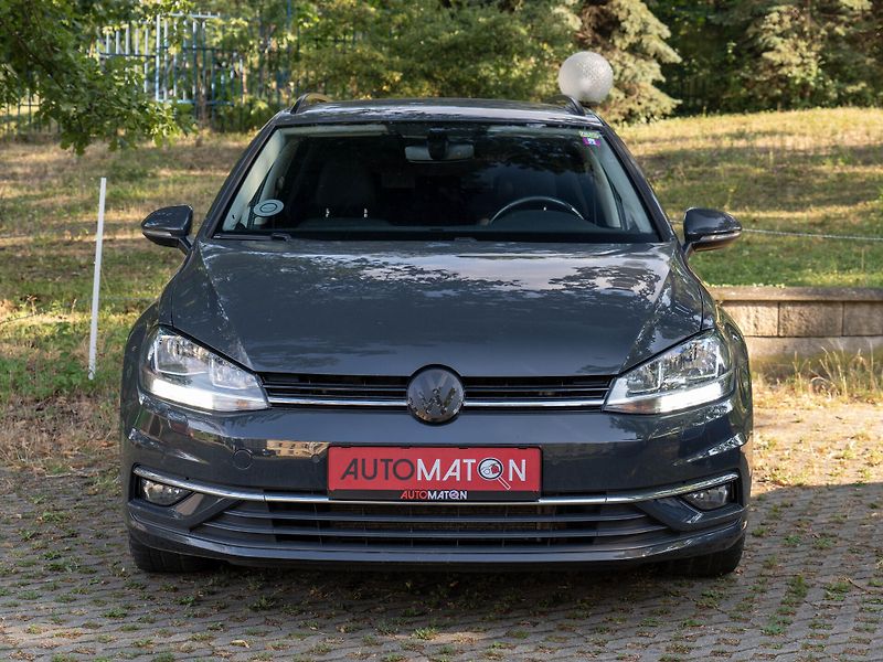 Volkswagen Golf 1.5 TSI DSG CarPlay ACC Senzor - fotka 2 z 29