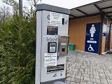 Jen venkovní toalety jsou zpoplatněné.