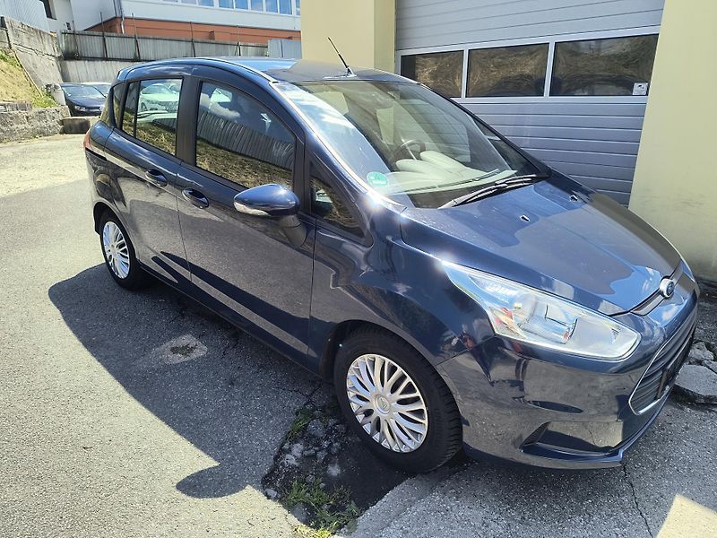 Ford B-MAX (2014) 1.4 66KW/VYHŘ.SED+SKLO/AC/ESP - fotka 3 z 54