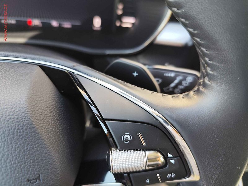 Škoda Fabia (2023) 1.0TSi, 2.maj,ČR, Style, DSG - fotka 21 z 29