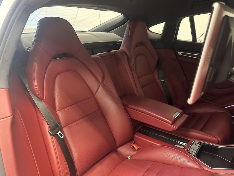 Porsche Panamera (2017) Turbo CZ*BOSE*360*ACC*NEZÁVIS. - fotka 13 z 19