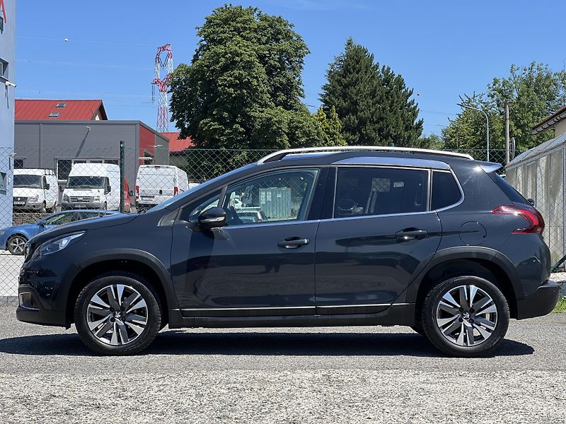 Peugeot 2008 Allure 1.2i KOUPENO V ČR 1.MAJ - fotka 4 z 45