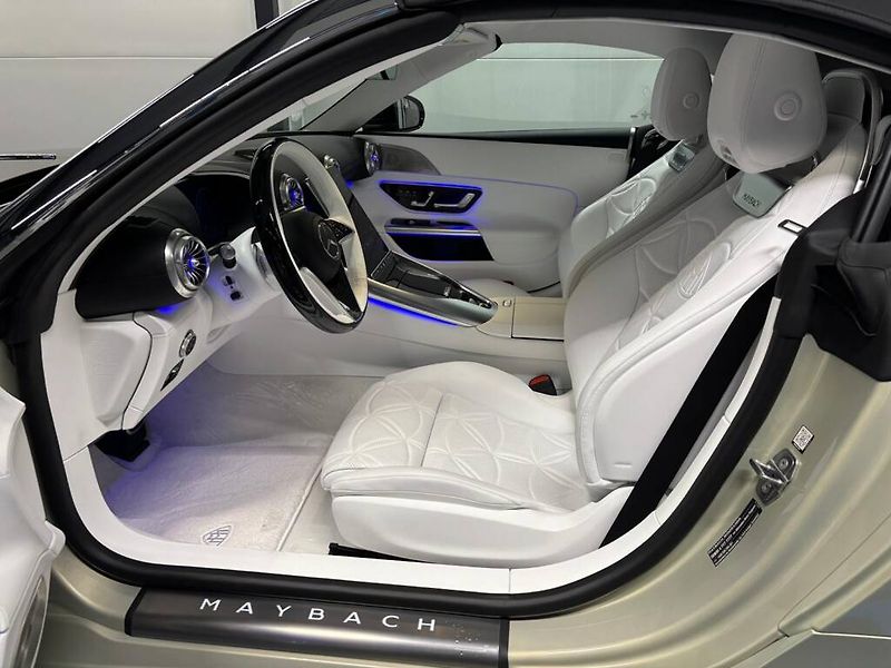 Mercedes-Benz SL (2026) Maybach 680 Monogram Series - fotka 4 z 10