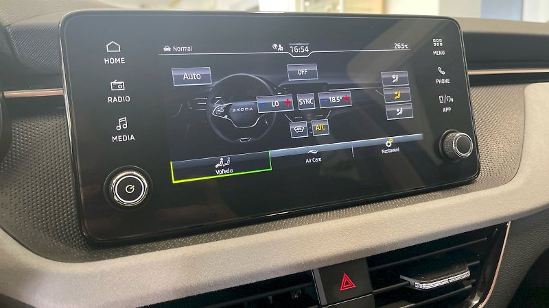 Škoda Kamiq (2025) Top Selection 1.0TSI 85kW - fotka 27 z 30