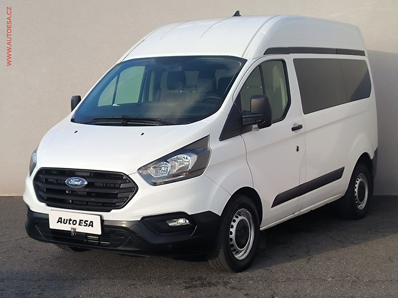 Ford Transit Custom (2020) 2.0TDCi L1H2 9míst, AC, 96kW - fotka 3 z 20