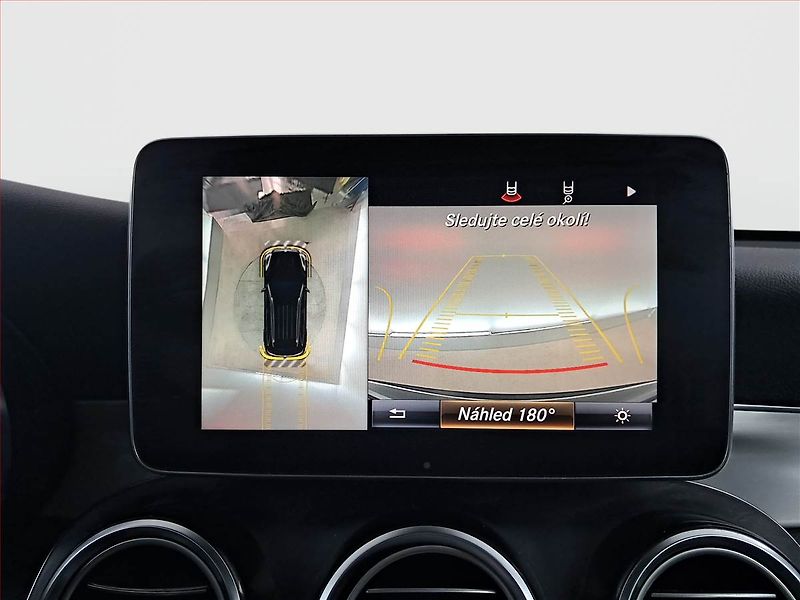 Mercedes-Benz GLC (2019) 350 d 4MATIC - fotka 17 z 21