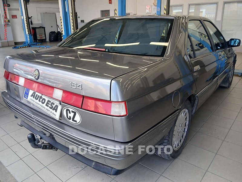 Alfa Romeo 164 (1995) 3.0v6, 2.maj - fotka 2 z 3