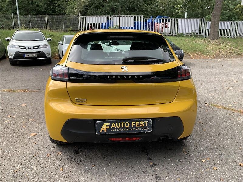 Peugeot 208 1,2 PureTech 1.MAJ.,ČR,SERVISK - fotka 6 z 18