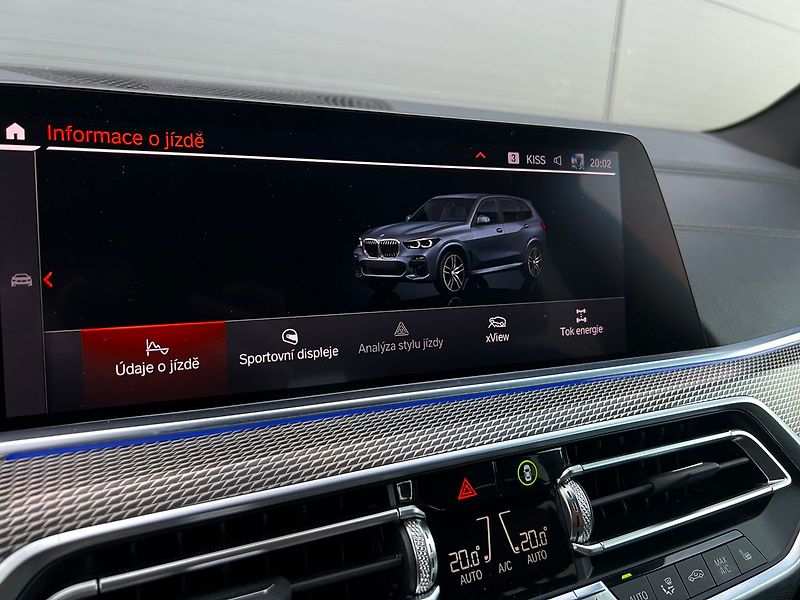 BMW X5 M50d xDrive-TOP STAV - fotka 48 z 57