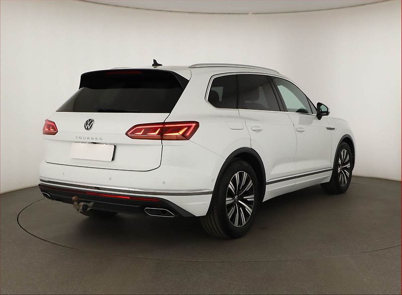Volkswagen Touareg (2023) 3.0 TDI - fotka 5 z 22